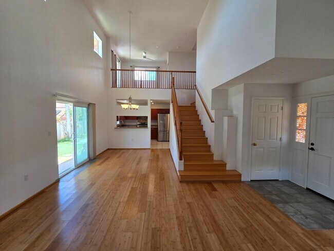 Building Photo - Spacious 2-Bedroom Home with loft in Tropics at Waikele with 2 car Garage
