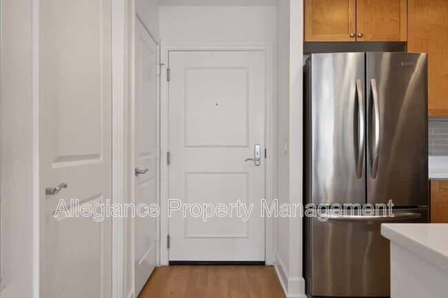 Building Photo - 3600 S Glebe Rd