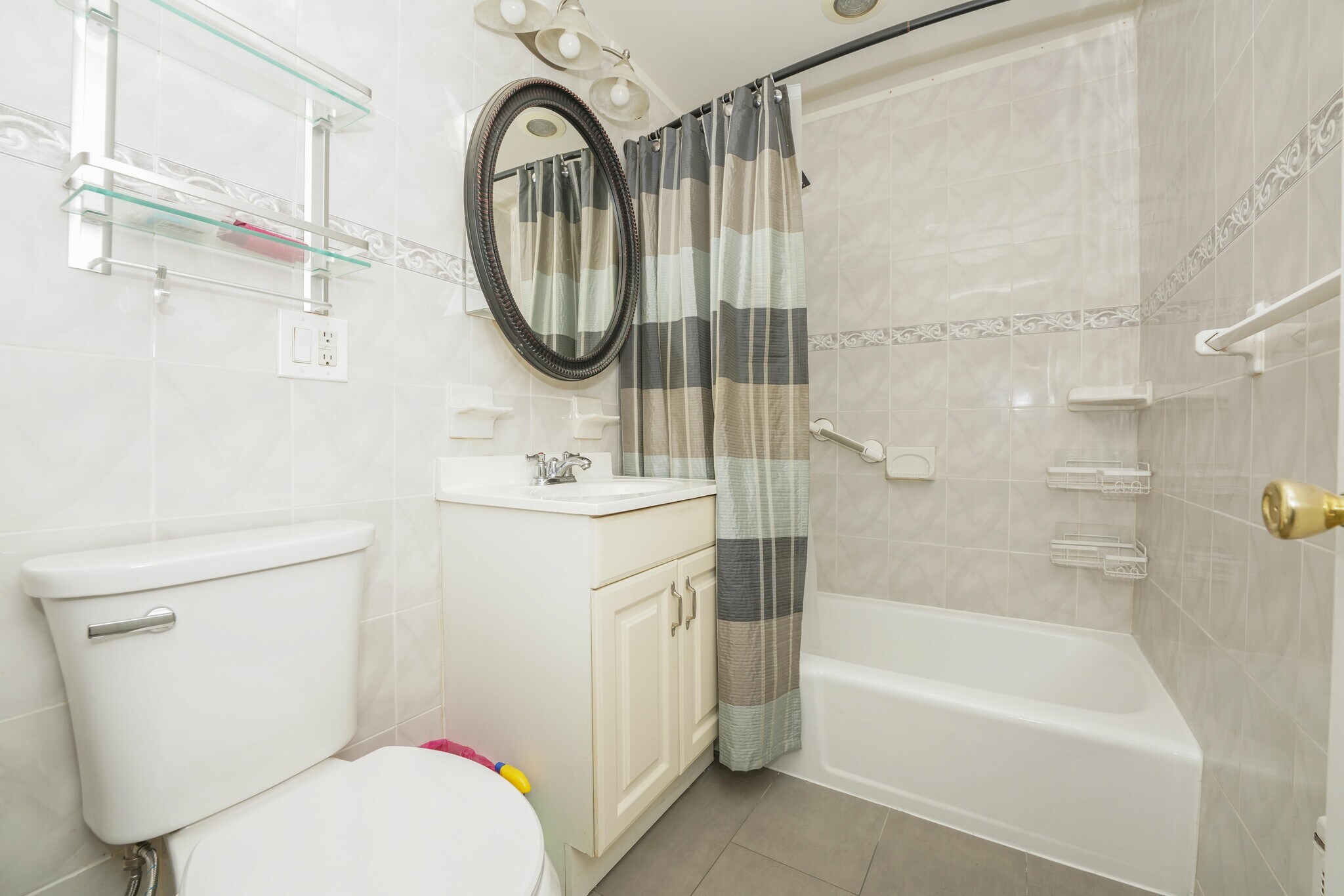 Building Photo - 1 River Rd