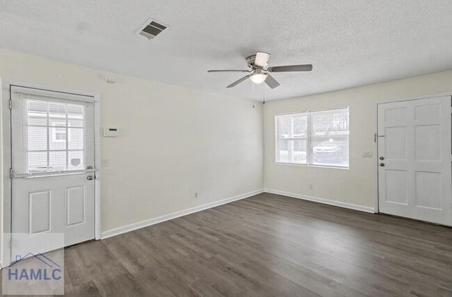 Building Photo - 740 Fleming Rd