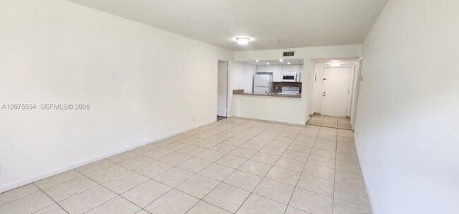Building Photo - 8160 Geneva Ct
