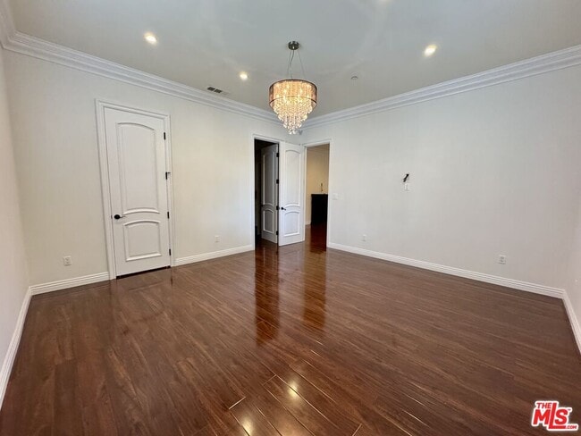 Building Photo - 6234 Carpenter Ave