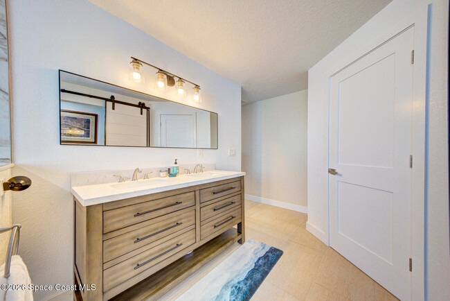 Building Photo - 30 Westview Ln