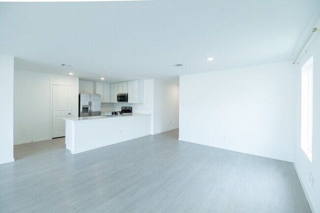 Building Photo - 18663 Scopello Dr