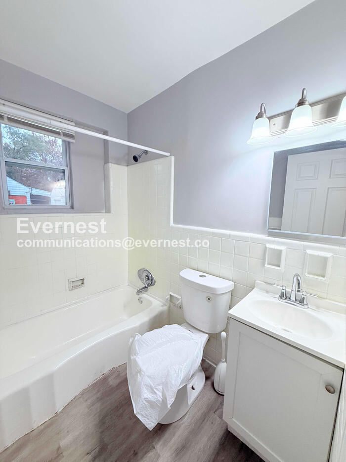 Building Photo - 18455 Wormer Ave