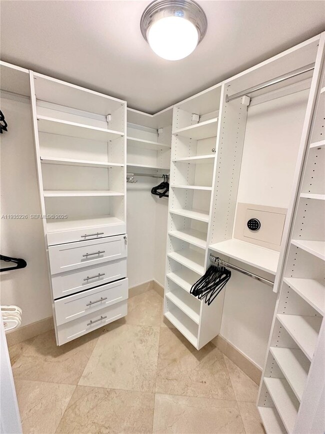 Building Photo - 250 Sunny Isles Blvd