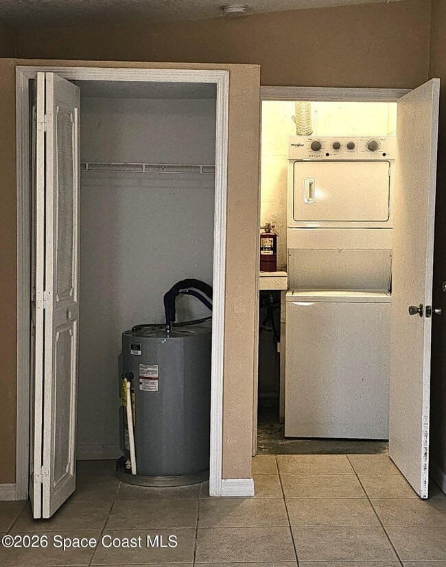 Building Photo - 135 Roosevelt Ave