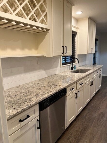 Building Photo - 909 Sunnyvale Dr