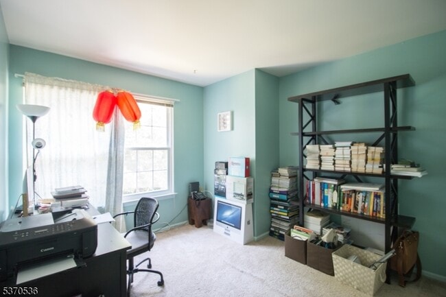 Building Photo - 15 Andover Cir