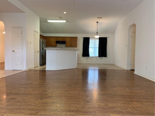 Building Photo - 5836 Lomita Verde Cir