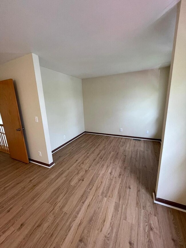 Building Photo - 14238 S Newberg Ct