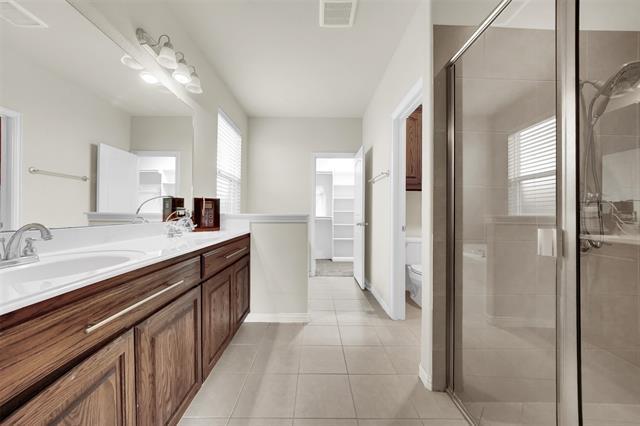 Building Photo - 926 Melshire Dr