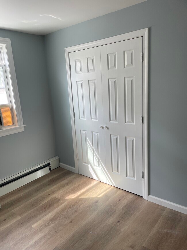 Second bedroom - 301 Prospect St