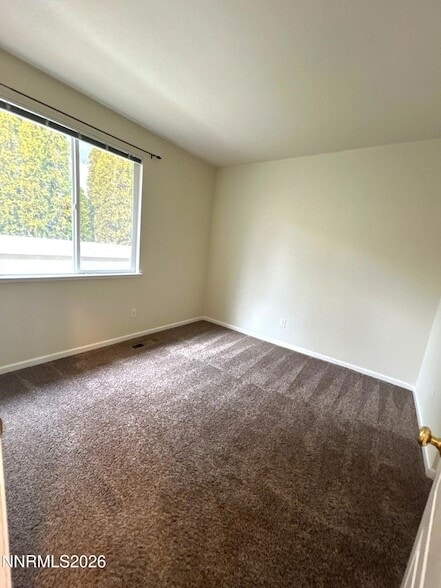 Building Photo - 3084 10 Mile Dr