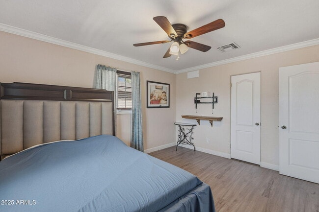 Building Photo - 3640 N 21st Ave