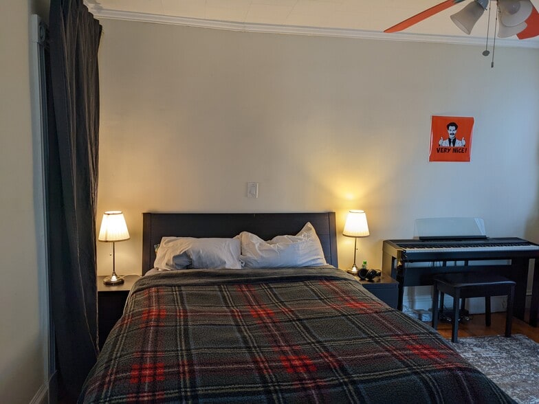 Building Photo - 18 Townsend St