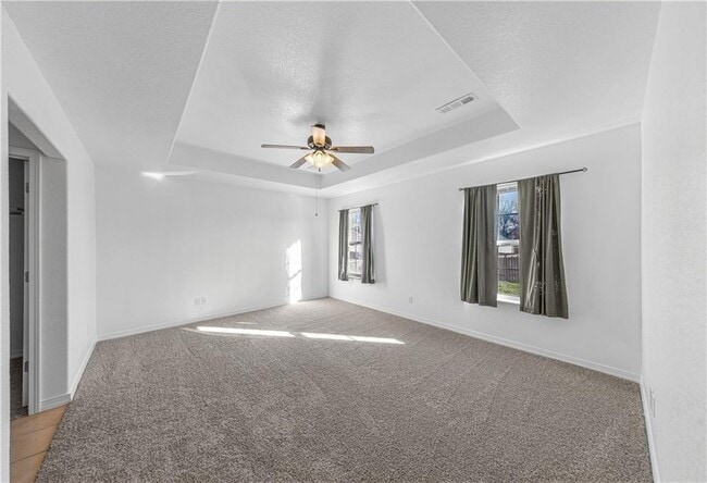 Building Photo - 656 Woodland St