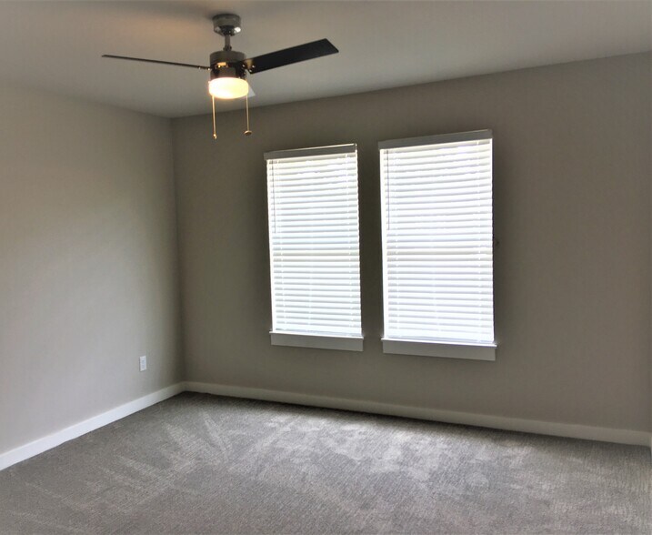 Master Bedroom - 10648 Brothers Ln