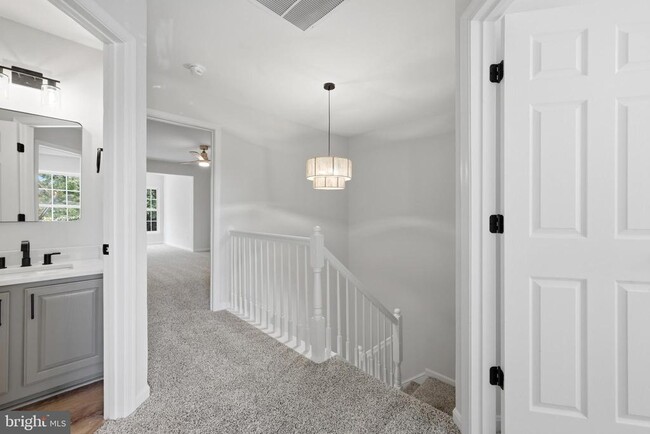 Building Photo - 8972 Benchmark Ln