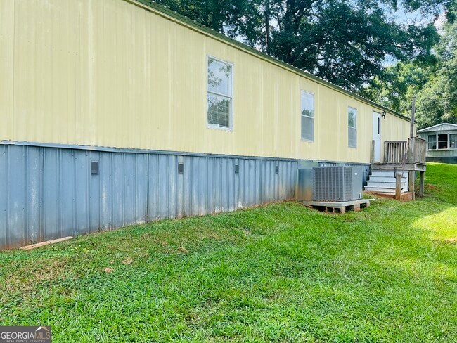 Building Photo - 150 Hubbard Rd