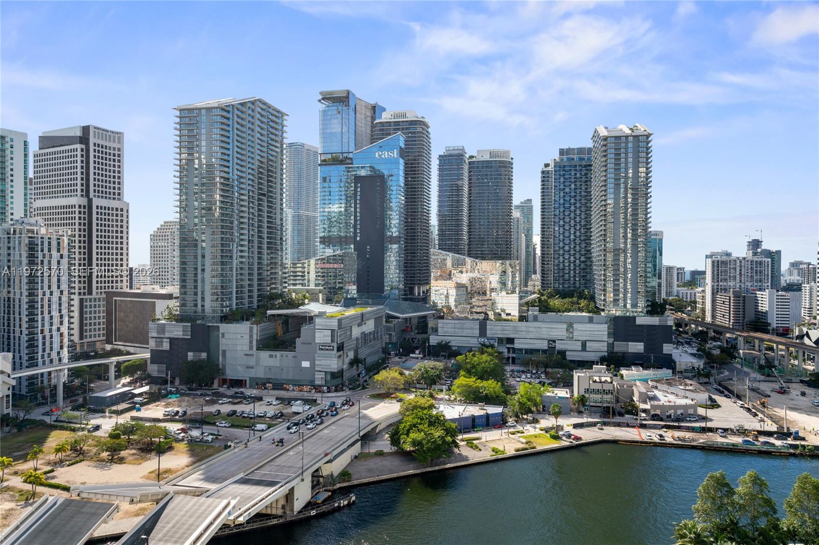 Building Photo - 350 S Miami Ave