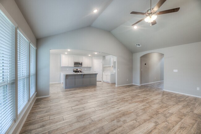 Building Photo - 3710 S 13th Pl