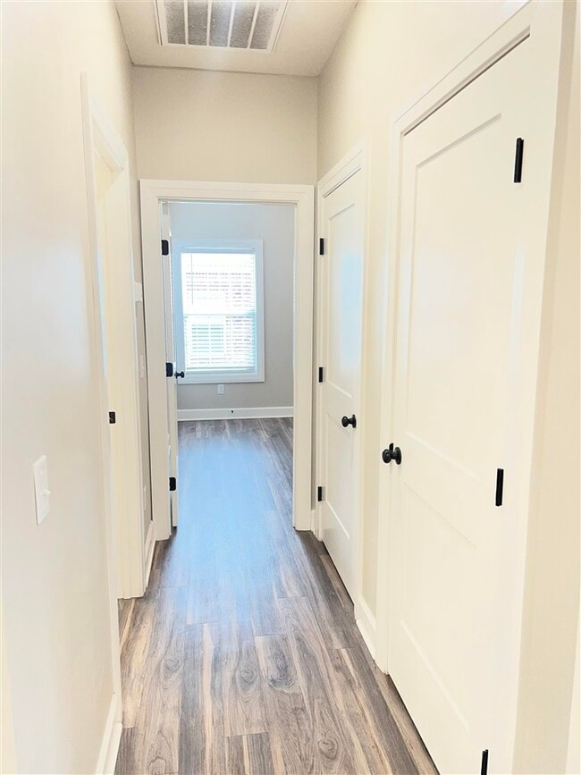 Building Photo - 1126 Springfield Blvd