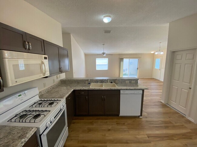 Building Photo - Annual Rental  in The Village of Piedmont - Unfurnished  - 2 Bedroom 2 Bath Patio Villa, with pon...