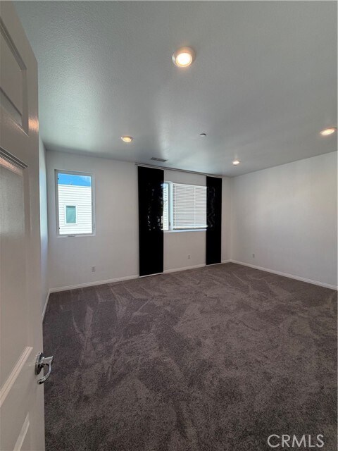 Building Photo - 8013 Olive Ln