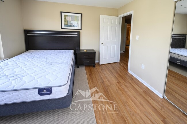 Building Photo - 40 Cornerstone Ln