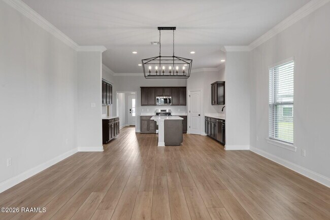 Building Photo - 106 Bejeweled Ave