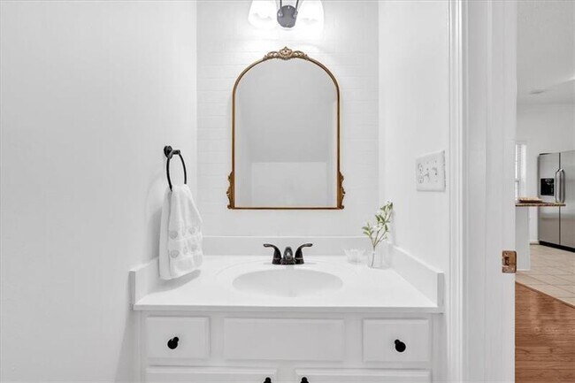Building Photo - 13077 Region Trace