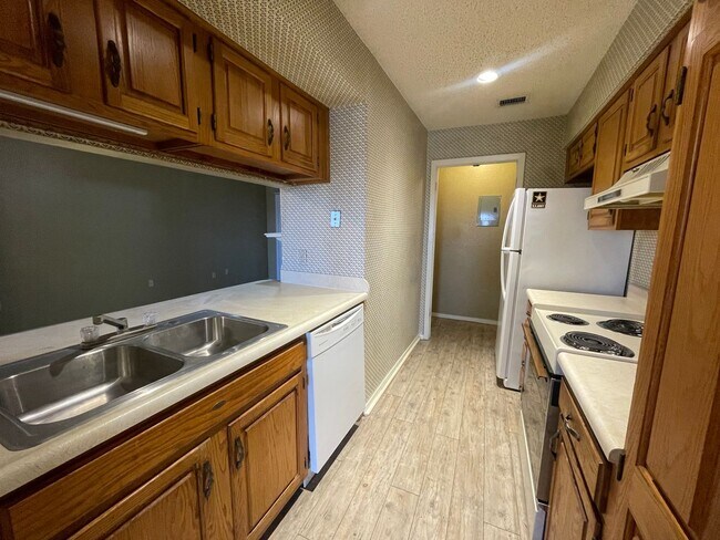 Building Photo - 657 Ruidosa Ave