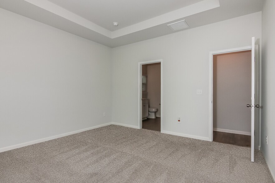 Building Photo - 476 Craigflower Ct