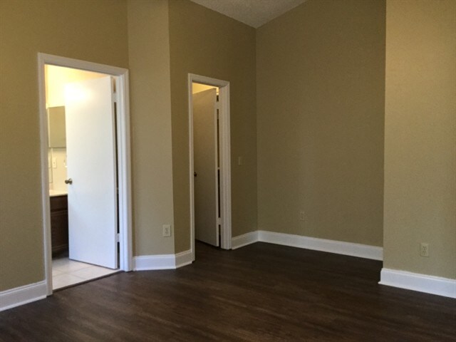 Building Photo - 4533 Bridgeton Ln