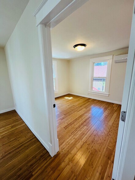Building Photo - 4727 West 33rd Avenue