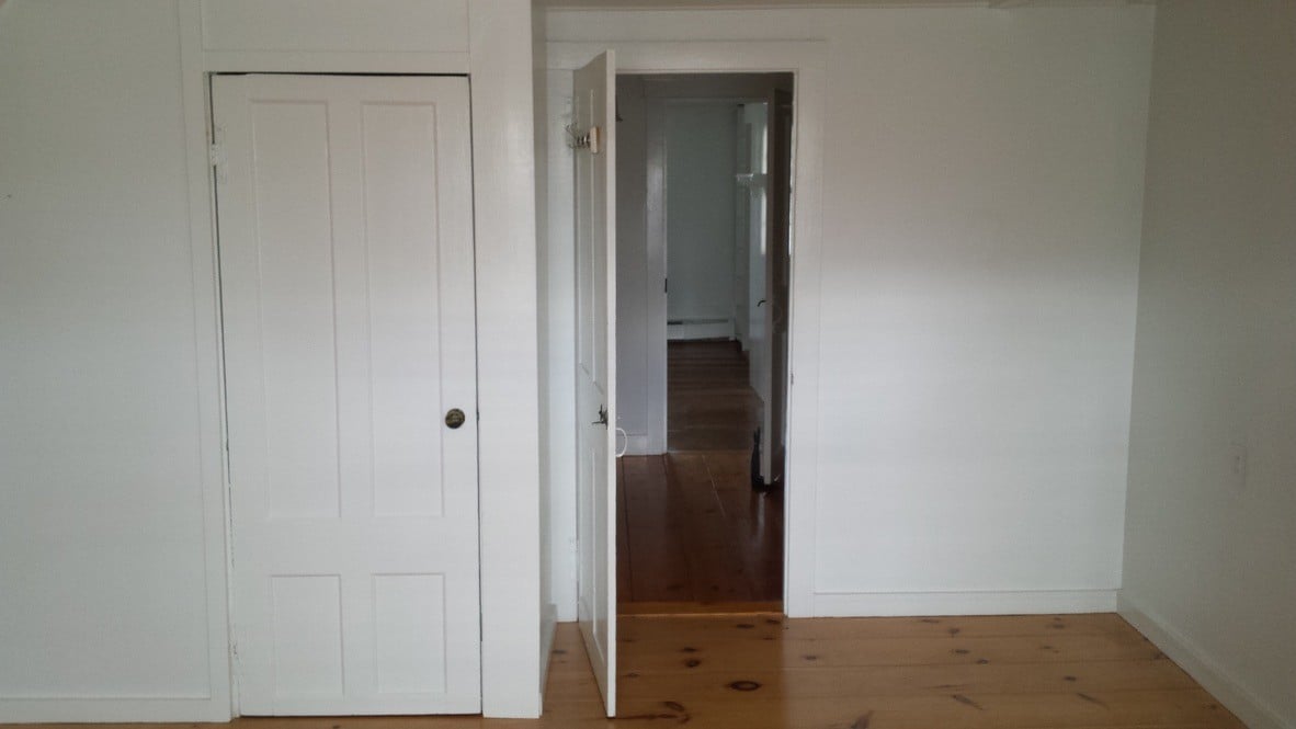 Bedroom with Ample Closet Space - 20 Horton St