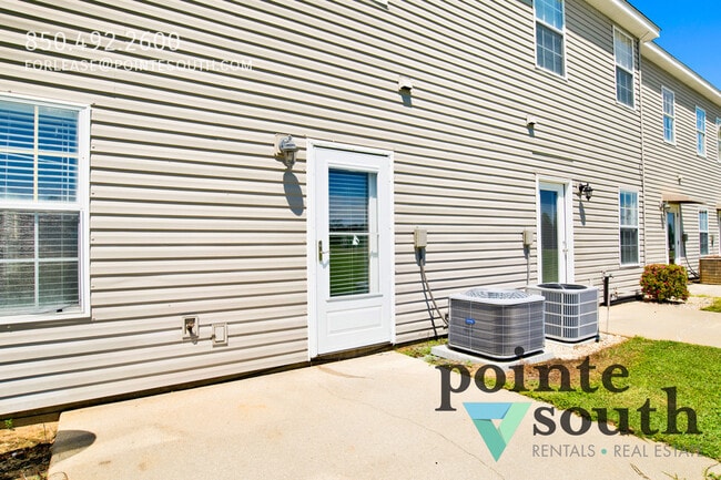 Building Photo - 2002 Shelene Way