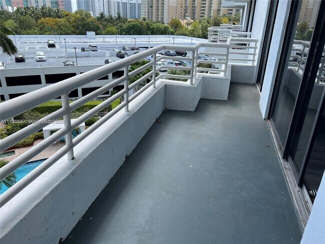 Building Photo - 3300 NE 192 St