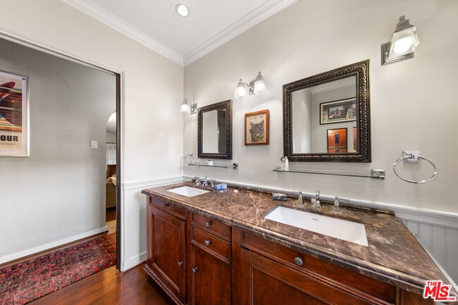 Building Photo - 5918 Canyon Cove