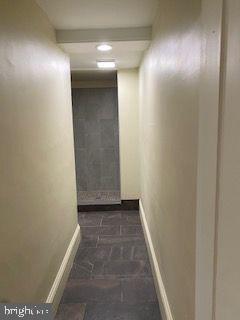 Building Photo - 278 Newtown Rd