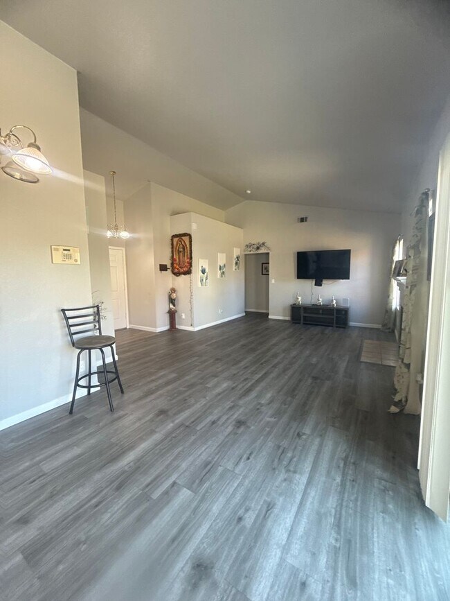 Building Photo - Coming Soon