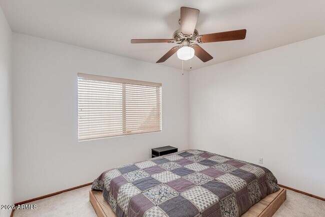 Building Photo - 3739 S Siesta Ln