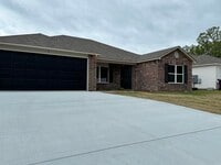 Building Photo - 4 Curly Leaf Ln