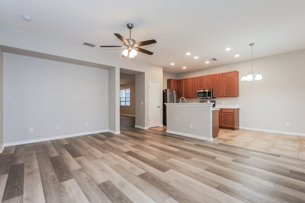 Building Photo - 11171 Golden Silence Dr