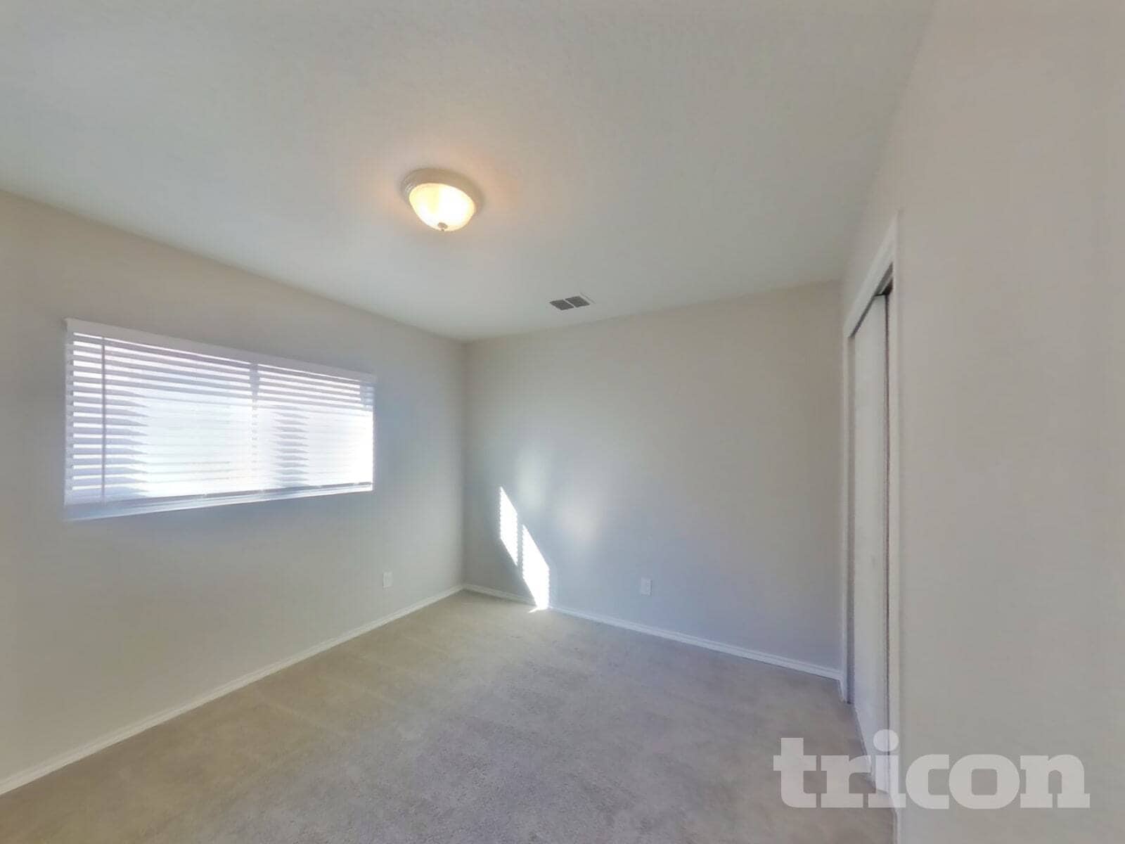 Building Photo - 8615 Silver Willow