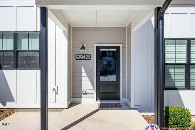 Building Photo - 5709 Parker Pnes Ct