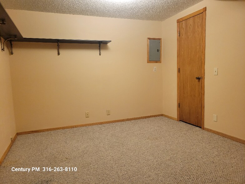 Building Photo - 1724 Stony Pt