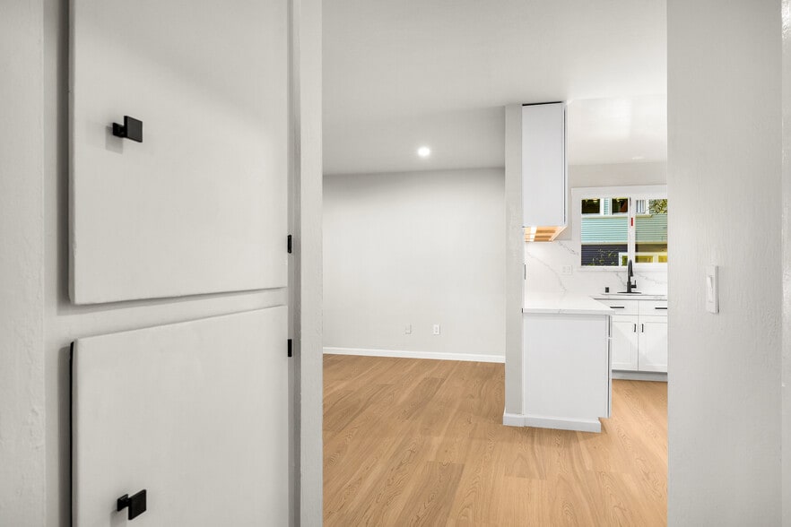 Building Photo - 509 Leibrandt Ave