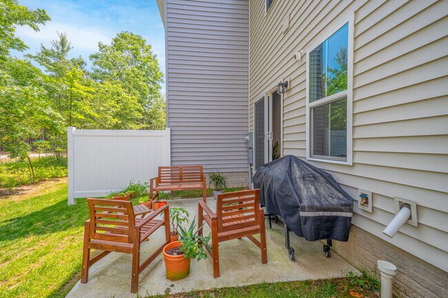 Building Photo - 317 Capeside Ct